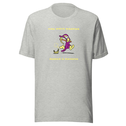 The Grim Reaper races a Banana - Men's t-shirt