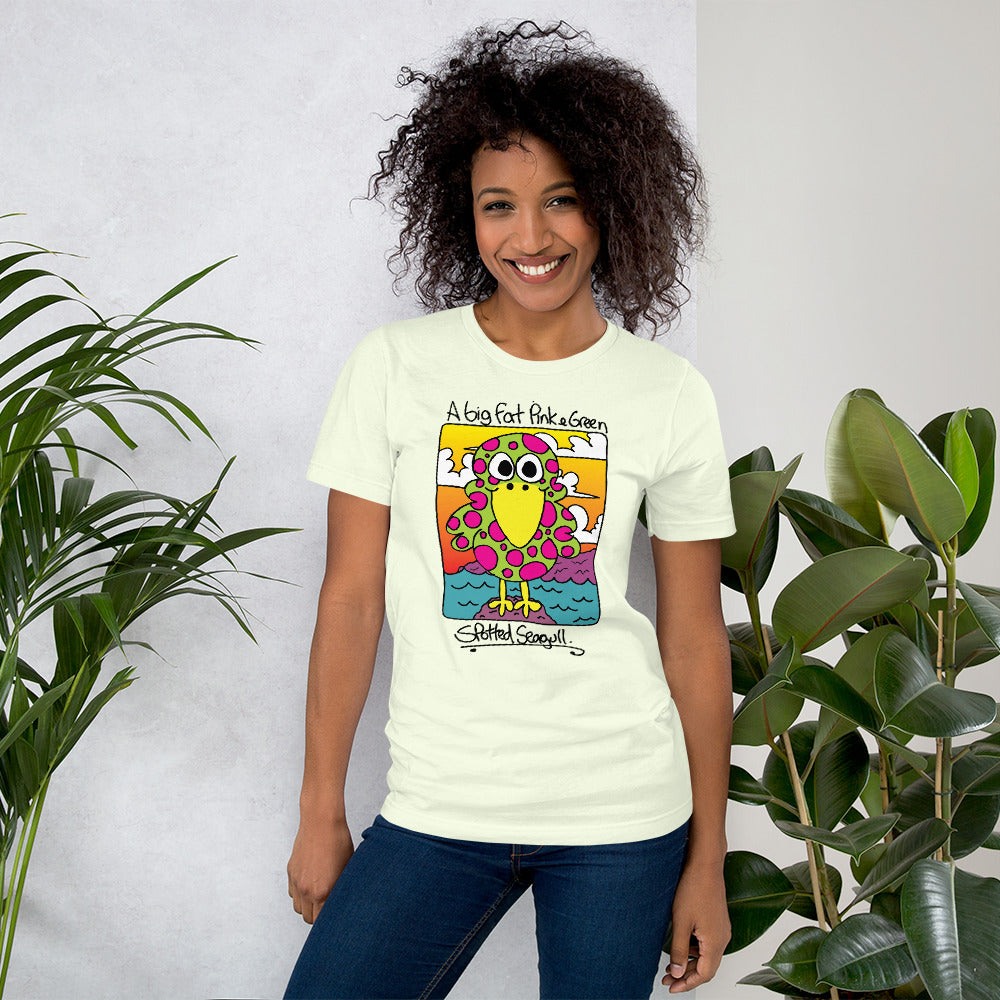 A big fat pink and green spotted seagull - Women's t-shirt