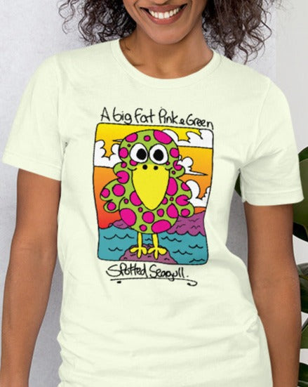 A big fat pink and green spotted seagull - Women's t-shirt