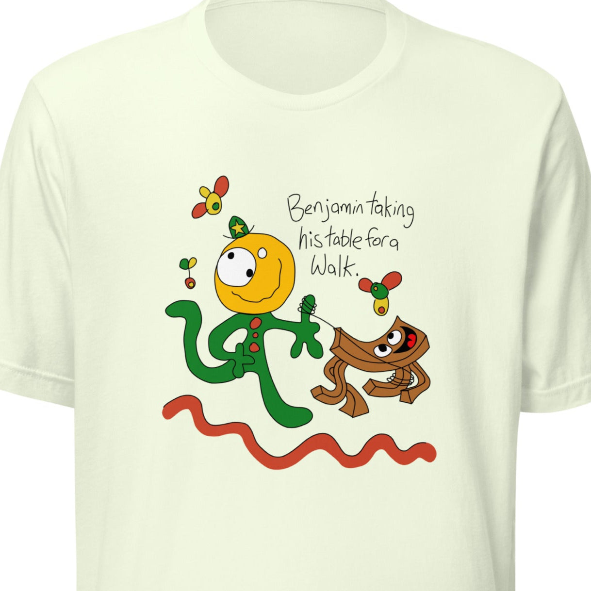 Benjamin taking his table for a walk - Men's T-Shirt