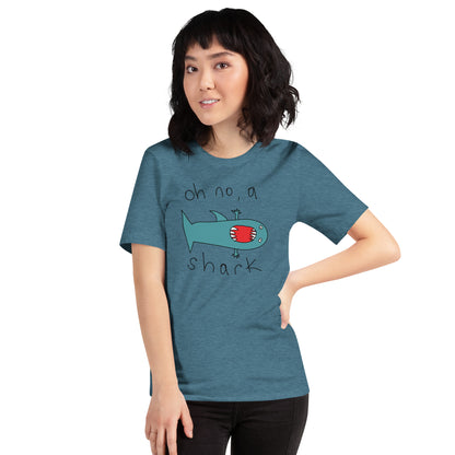 Oh no, a shark - Women's t-shirt