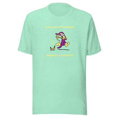 The Grim Reaper races a Banana - Men's t-shirt